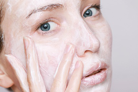 De globale aanpak van acne - De 7 tips voor de reiniging en verzorging van het gezicht